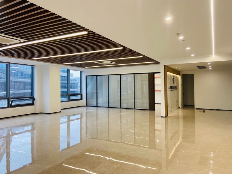富亿•花园中心出租-521.52m²-精装修